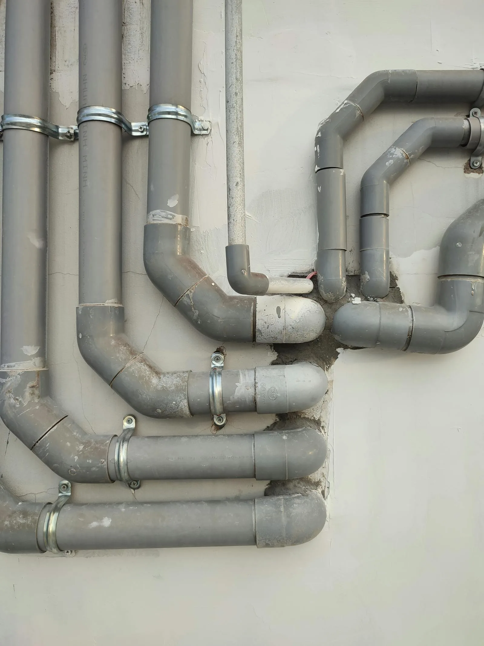 Débouchage canalisation par Mathias Services : furet professionnel, haute pression et caméra d'inspection